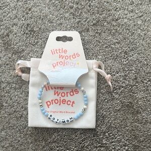 'Boy Mom' Bracelet - Blue and White